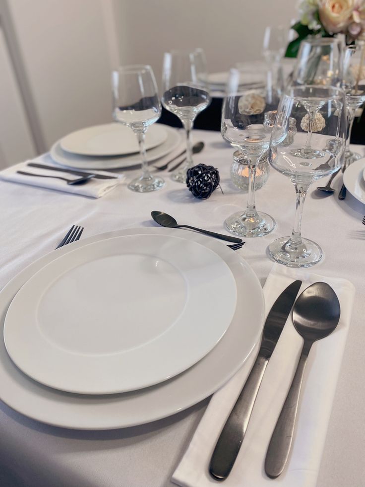 Dining & Tableware