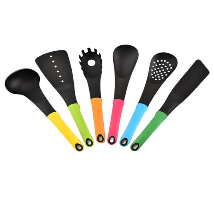 bunch of sylicone kitchenware materials 